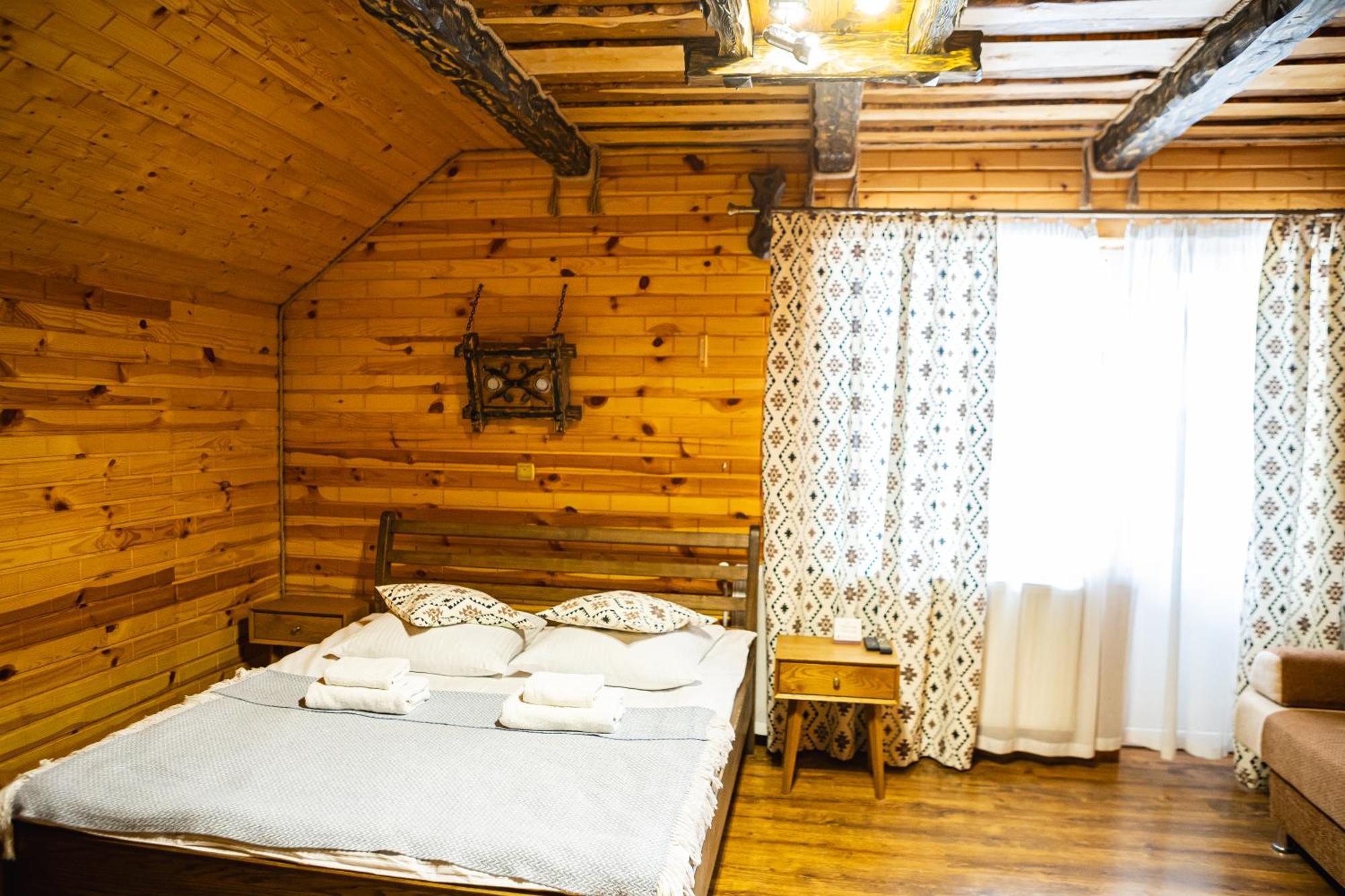 Zatyshok Nad Prutom Отель *