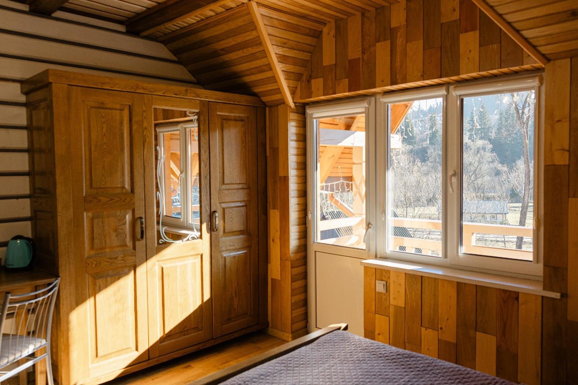 Zatyshok Nad Prutom Отель Буковель