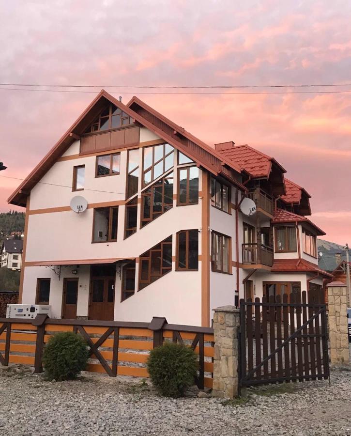 Zatyshok Nad Prutom Буковель